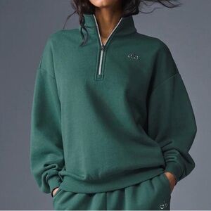 Alo Accolade Winter Ivy 1/4 Pullover Sweatshirt size M( see measurements)